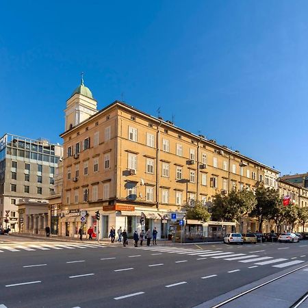 Deluxe Apartments & Rooms "In The Center" Rijeka Exterior photo